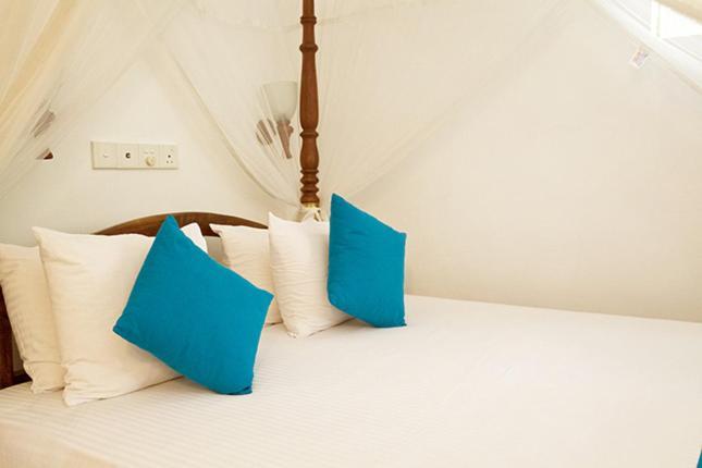 Beach Inns Holiday Resort Матара Экстерьер фото